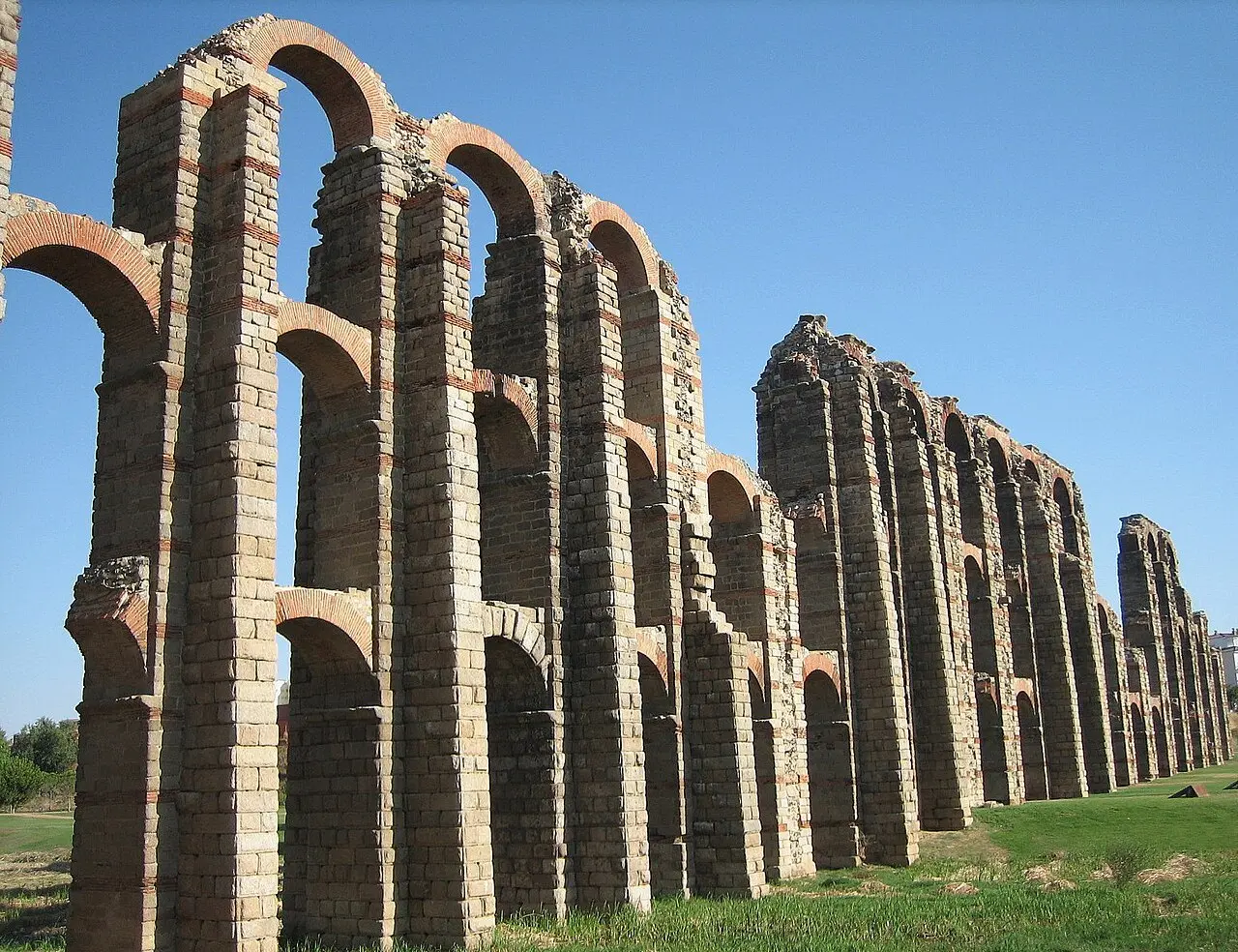 Acueducto de los Milagros de Mérida